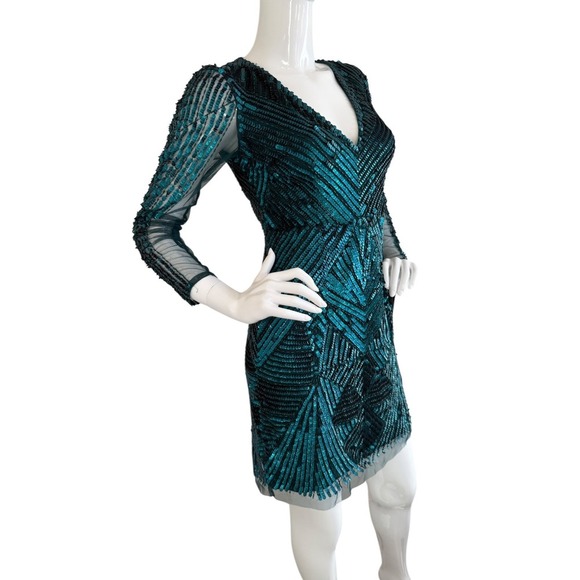 Aidan Mattox Sequin Beaded Cocktail Dress Emerald Green V Neck Long Sleeve US 4 - Picture 3 of 16
